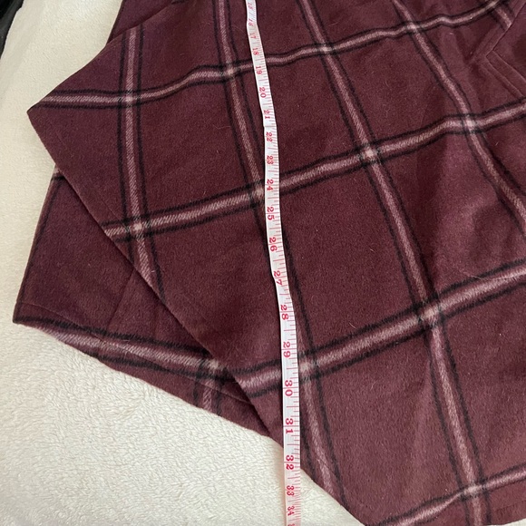 Lisa Rinna Collection, open front, plaid jacket with faux leather sleeves. XS - Picture 13 of 13